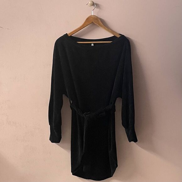 Bijou Apparel Black Chenille Belted Dress Size M GUC - Picture 1 of 9